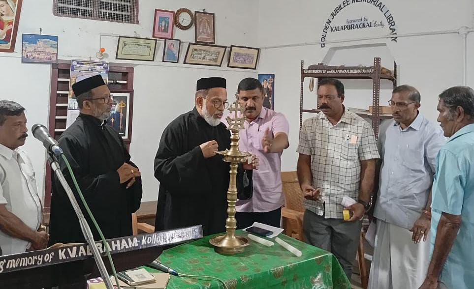 Snehadeepthi prayer meeting begins at Manarkad Cathedral