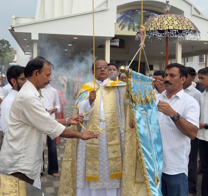 Thayalaparambu Church flagged off the Novena festival of the Mother of Eternal Help.