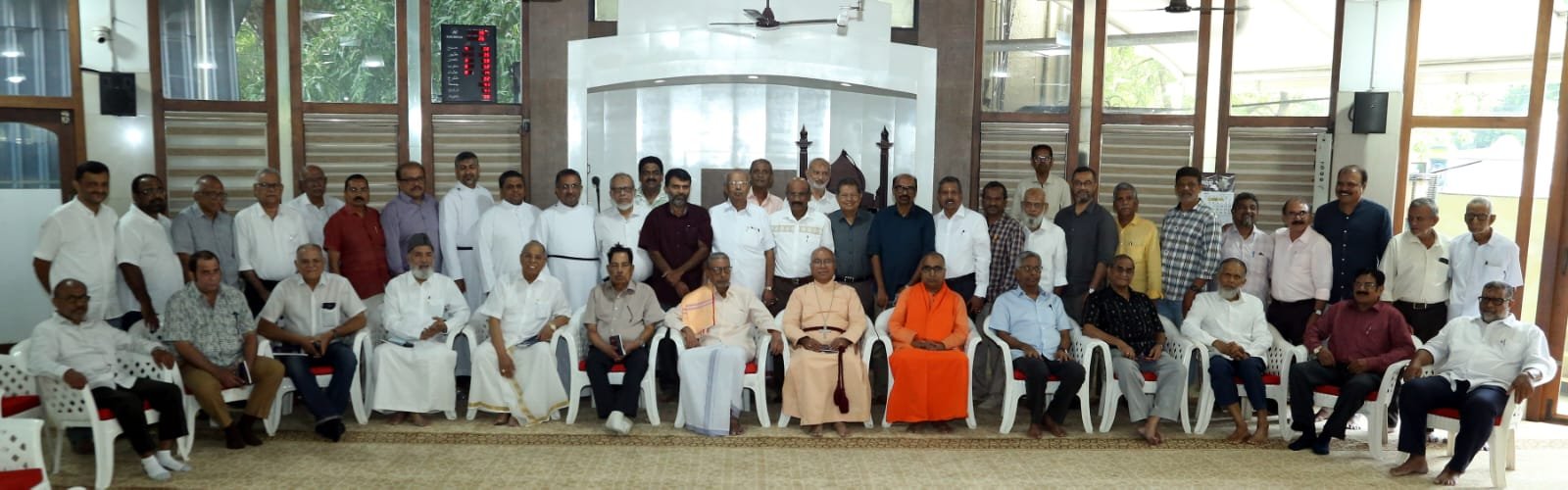 Sri Ramakrishna Shrine Mathadhipathi, Bishop and Palli Imam together; Another golden towel in the history of Kozhikode organized the Eid Friendship Association at Paalapalli