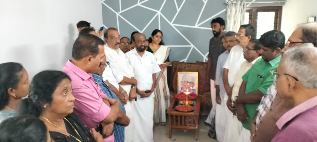 Late writer Om Slum N. N. Pillai's body was cremated in Delhi.