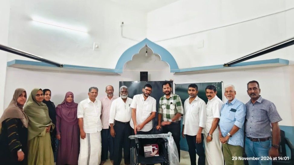 Distribution of Madhyamam Healthcare Equipment to Patients