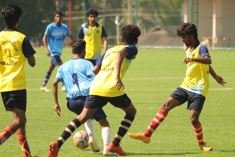 South Indian Championship: Second day of goals rain : Unilateral victory shine. A