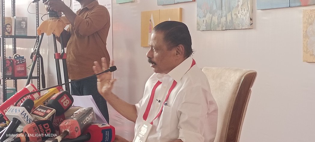 വലതുപക്ഷ-വർഗീയ ശക്തികൾക്കെതിരെ ശക്തമായ പ്രതിരോധം; ജനങ്ങളുമായുള്ള ബന്ധം ശക്തിപ്പെടുത്തണം: എം.വി. ഗോവിന്ദൻ